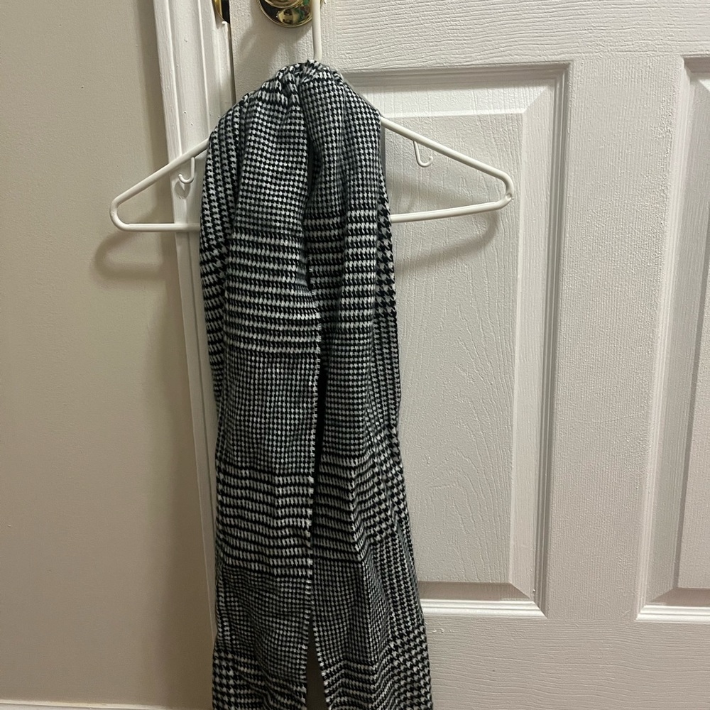 Houndstooth Scarf